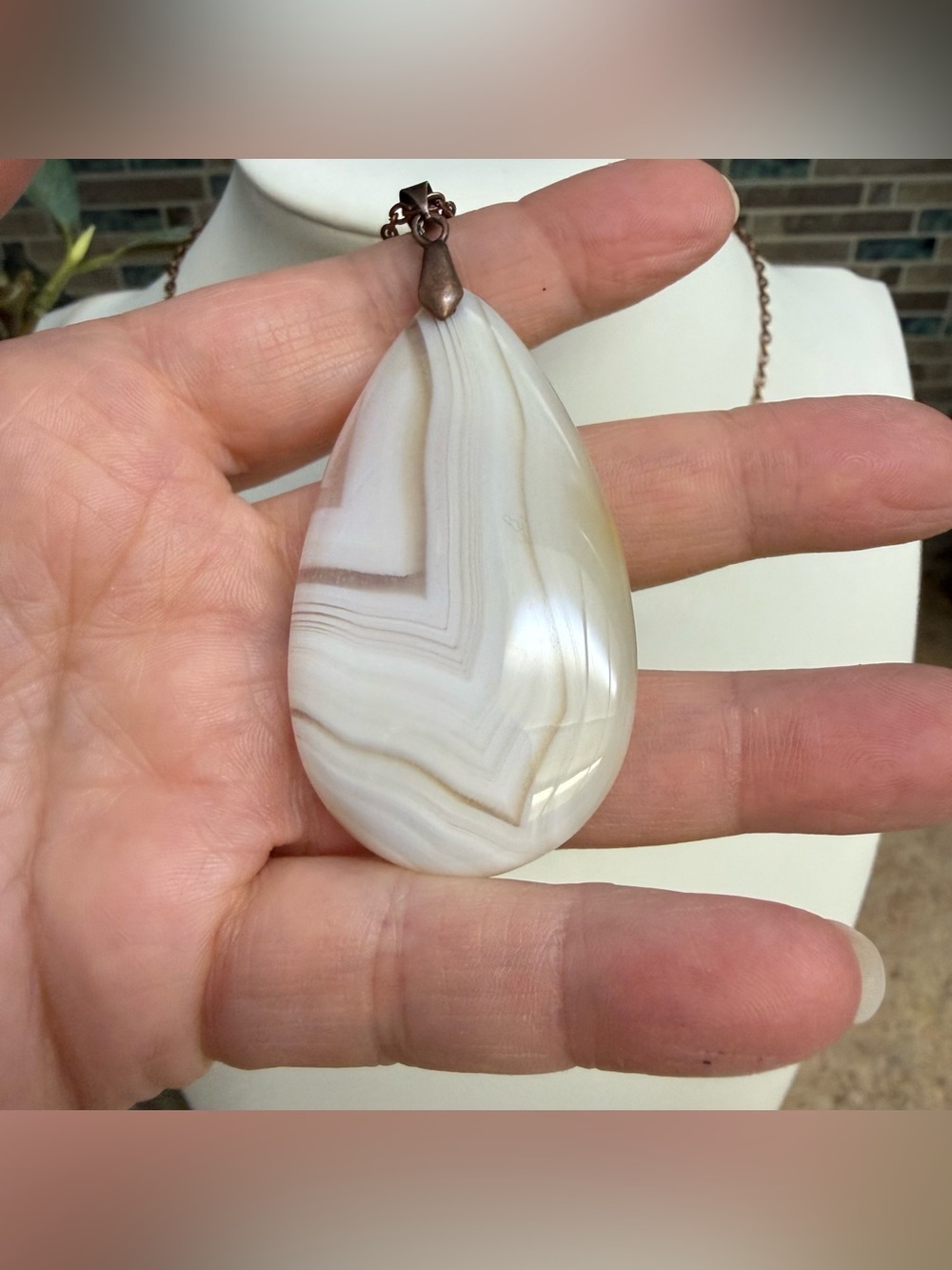 Banded Agate teardrop pendant necklace